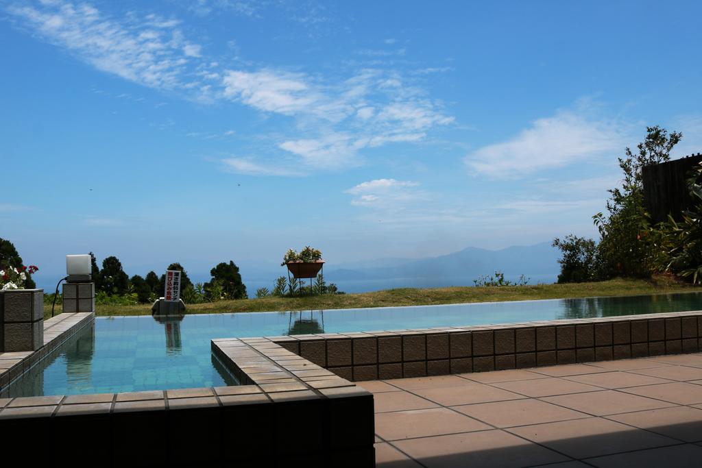 Onsensui Pool & Fufu Rotenburo No Hanareyado Yurian Ibusuki Exteriör bild